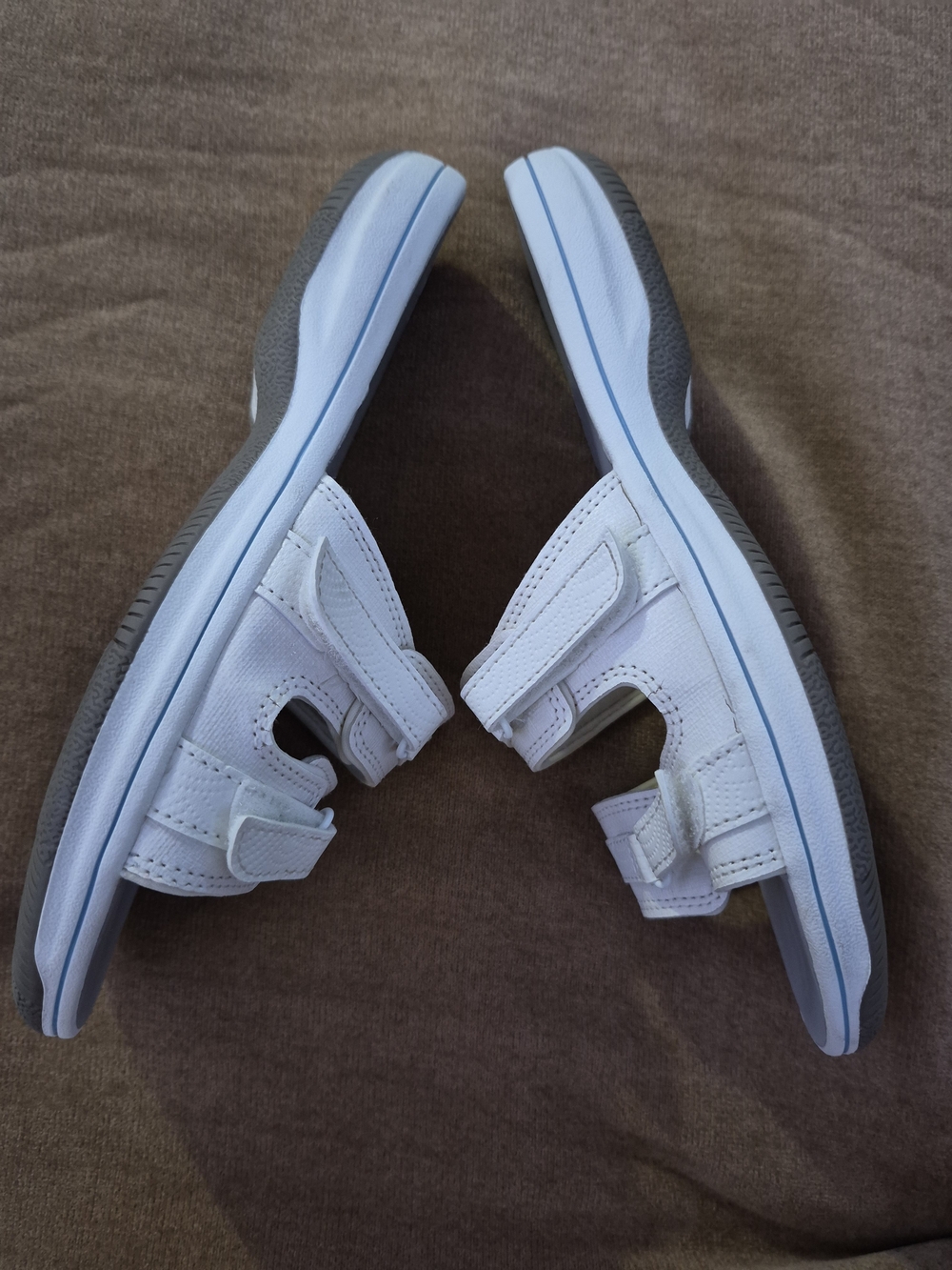 Clarks White Dual-Strap Cloudsteppers Slide Sandals - Picture 5 of 7